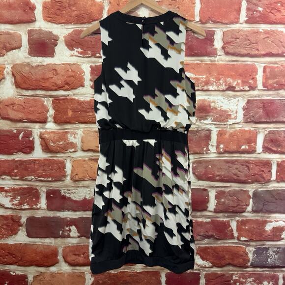 Trina Turk Dress Women's 4 Black Multicolor Abstract Casual Career Work Zip Up - Picture 2 of 8